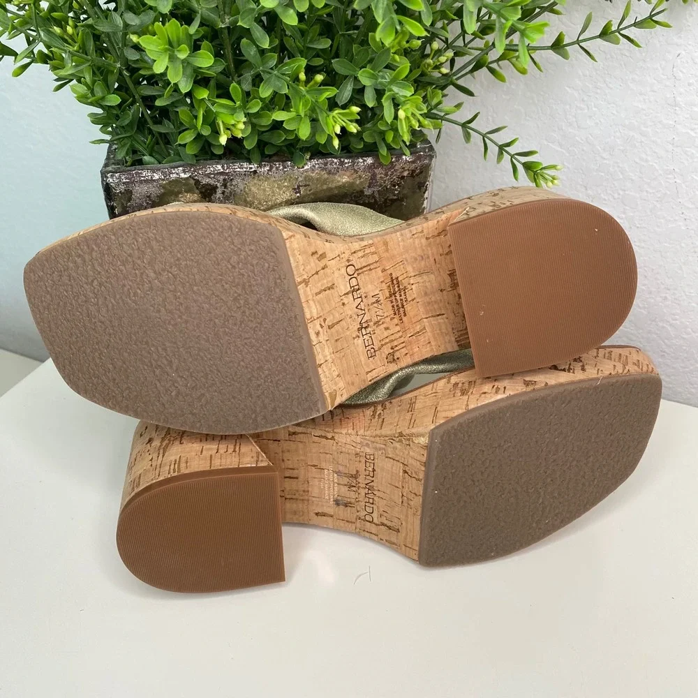 Bernardo Jolie Metalic Champaign Knot Platform Cork Heels Women's Size 7.5M‎